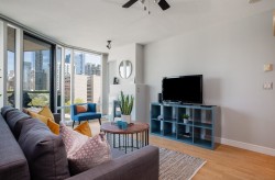 801-1003 Burnaby Street  Vancouver, BC V6E 4R7