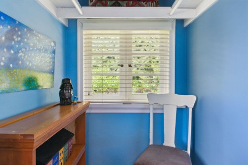 349 24Th Street E, North Vancouver, BC 