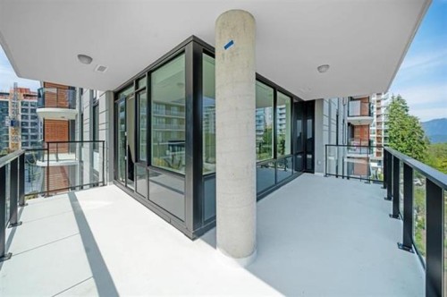 504-8761 University Crescent, Burnaby, BC 