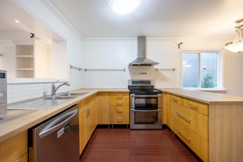 1927 Coquitlam Avenue, Port Coquitlam, BC 