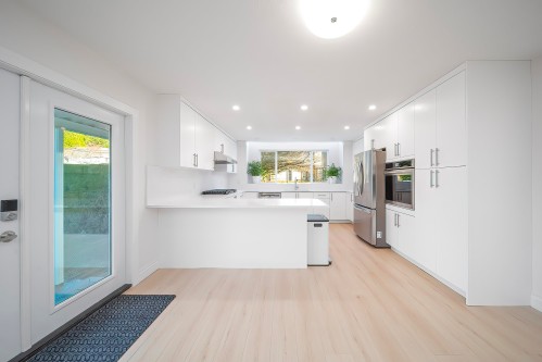 4003 31St Avenue W, Vancouver, BC 