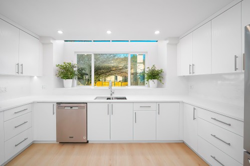 4003 31St Avenue W, Vancouver, BC 