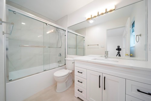 4003 31St Avenue W, Vancouver, BC 