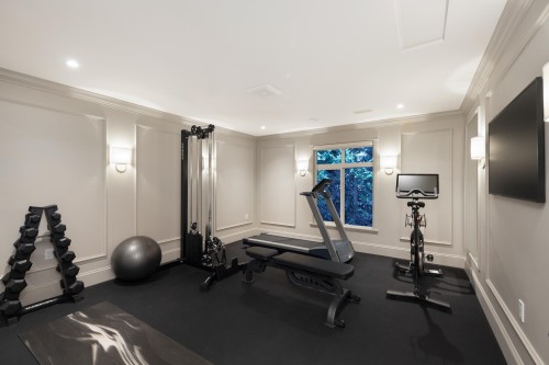 5450 Marine Drive, West Vancouver, BC 