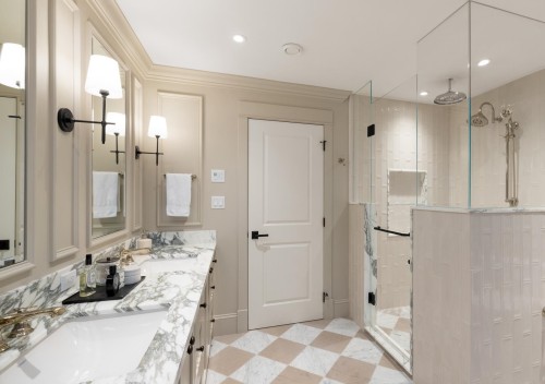 5450 Marine Drive, West Vancouver, BC 