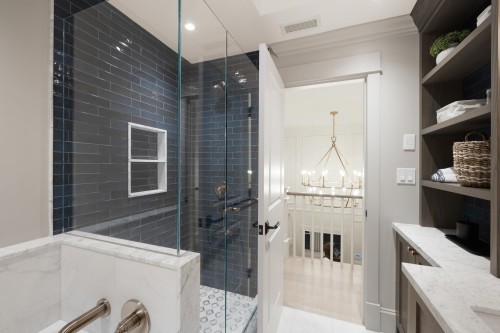 5450 Marine Drive, West Vancouver, BC 