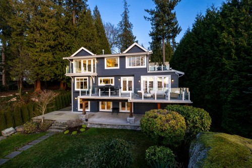 5450 Marine Drive, West Vancouver, BC 