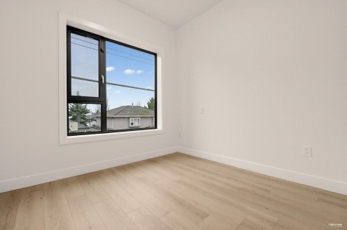 260 65Th Avenue E, Vancouver, BC 