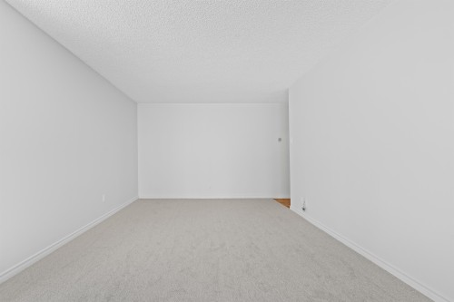 208-2024 Fullerton Avenue, North Vancouver, BC 