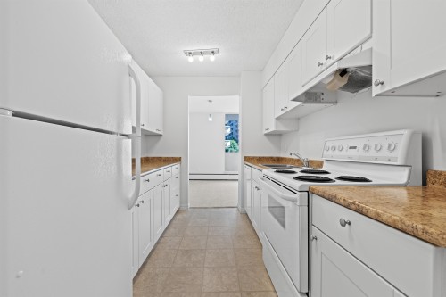 208-2024 Fullerton Avenue, North Vancouver, BC 