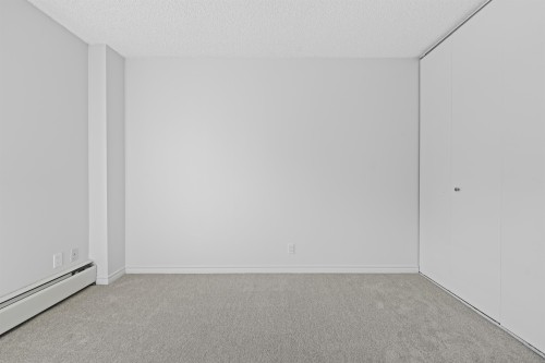 208-2024 Fullerton Avenue, North Vancouver, BC 