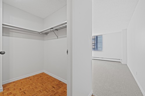 208-2024 Fullerton Avenue, North Vancouver, BC 
