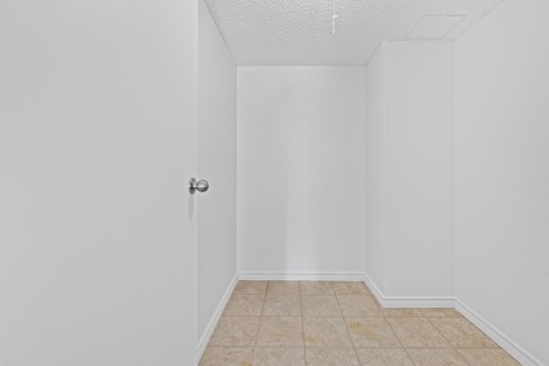 208-2024 Fullerton Avenue, North Vancouver, BC 