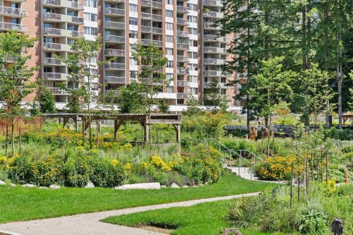 208-2024 Fullerton Avenue, North Vancouver, BC 