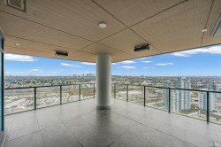 37xx-4880 Lougheed Highway  Burnaby, BC V5C 0N1