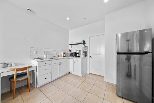 5650 Main Street, Vancouver, BC 