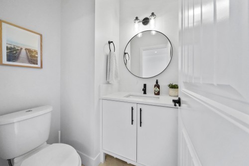 5650 Main Street, Vancouver, BC 