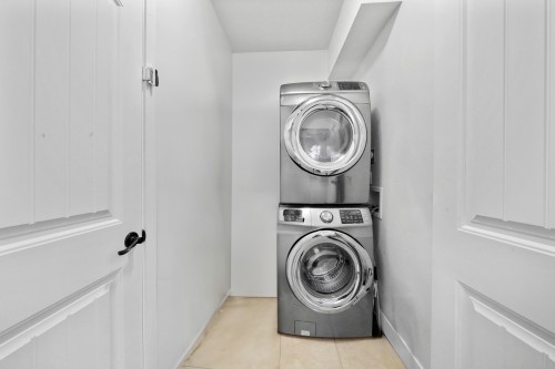 5650 Main Street, Vancouver, BC 