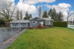 11943 232 Street  Maple Ridge, BC V2X 6T2