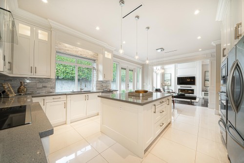 9240 Chapmond Crescent, Richmond, BC 