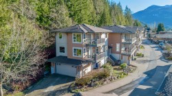34-1026 Glacier View Drive  Squamish, BC V8B 0G1
