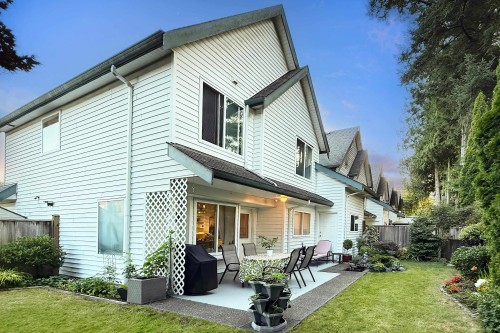 12070 216 Street  Maple Ridge, BC V2X 5J3