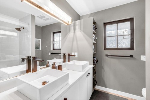 4178 Doncaster Way, Vancouver, BC 