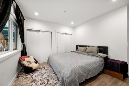 1452 20Th Avenue E, Vancouver, BC 