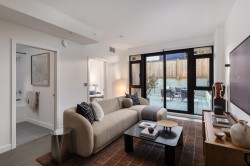 103-8398 Oak Street  Vancouver, BC V6P 0L9