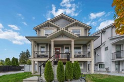 23863 119b Avenue  Maple Ridge, BC V4R 1W4