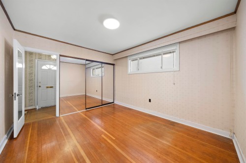 555 19Th Avenue W, Vancouver, BC 