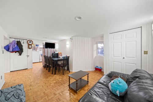 555 19Th Avenue W, Vancouver, BC 