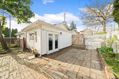 555 19Th Avenue W, Vancouver, BC 