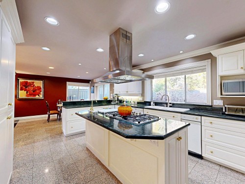 106 Timbercrest Place, Port Moody, BC 