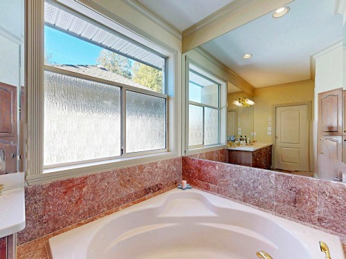 106 Timbercrest Place, Port Moody, BC 