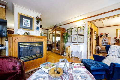 368 Kings Road E, North Vancouver, BC 