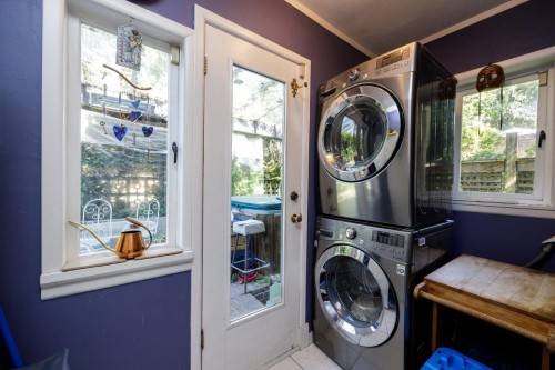 368 Kings Road E, North Vancouver, BC 