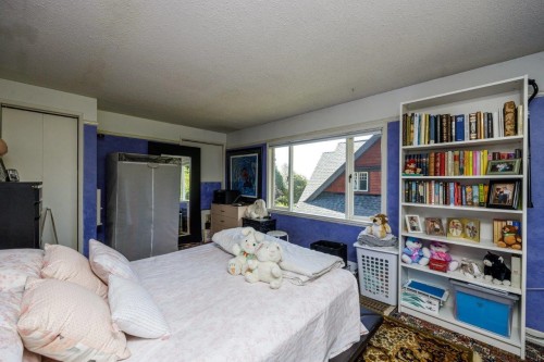 368 Kings Road E, North Vancouver, BC 