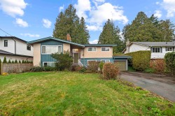 273 52a Street  Delta, BC V4M 2Z7