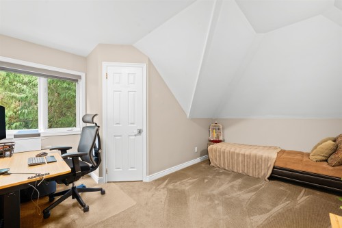 4622 Cove Cliff Road, North Vancouver, BC 