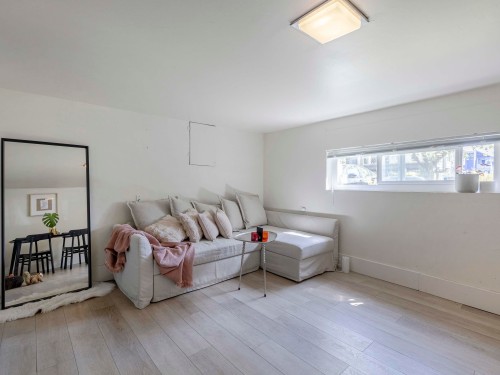 2325 8Th Avenue W, Vancouver, BC 