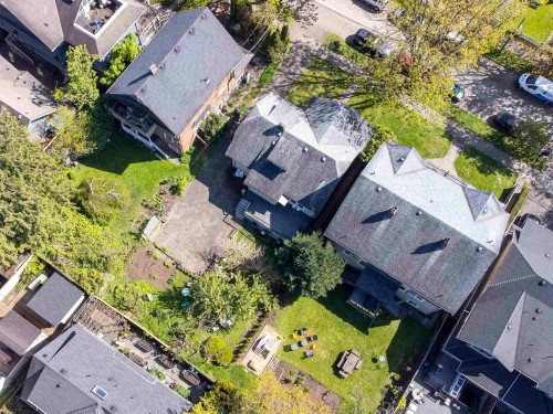 2325 8Th Avenue W, Vancouver, BC 