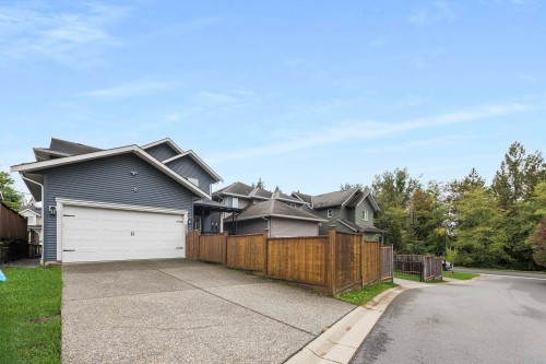 24375 112 Avenue, Maple Ridge, BC 