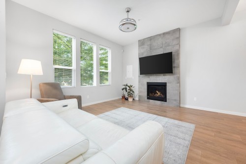 24375 112 Avenue, Maple Ridge, BC 