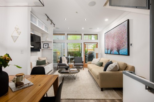 396 15Th Avenue E, Vancouver, BC 