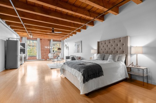 315-55 Cordova Street E Vancouver, BC V6A 0A5