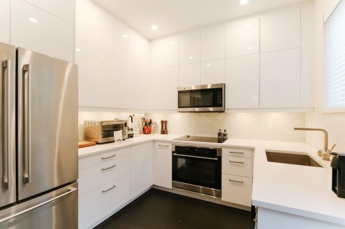 158 22Nd Street W, North Vancouver, BC 