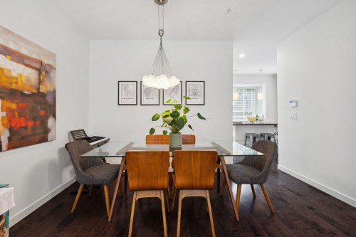 158 22Nd Street W, North Vancouver, BC 