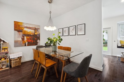 158 22Nd Street W, North Vancouver, BC 