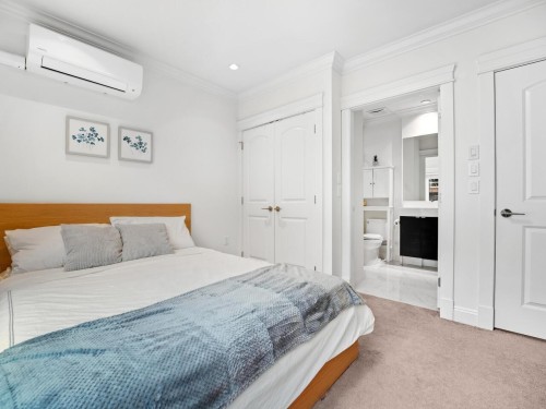 5095 Moss Street, Vancouver, BC 